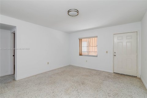Condominio en venta en Miami, Florida, 2 dormitorios, 70.61 m2 № 1849270 - foto 5