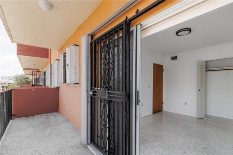 Condominio en venta en Miami, Florida, 2 dormitorios, 70.61 m2 № 1849270 - foto 24