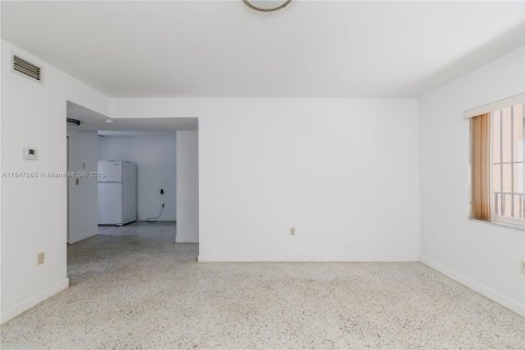 Condominio en venta en Miami, Florida, 2 dormitorios, 70.61 m2 № 1849270 - foto 4