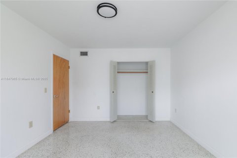 Condominio en venta en Miami, Florida, 2 dormitorios, 70.61 m2 № 1849270 - foto 23