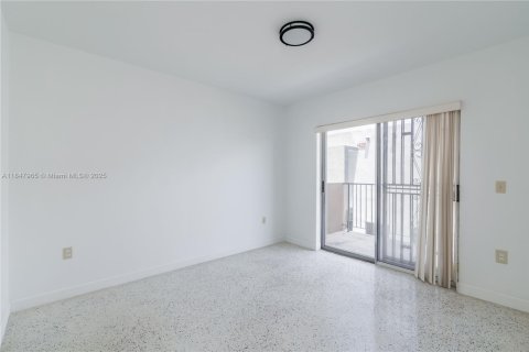 Condominio en venta en Miami, Florida, 2 dormitorios, 70.61 m2 № 1849270 - foto 19