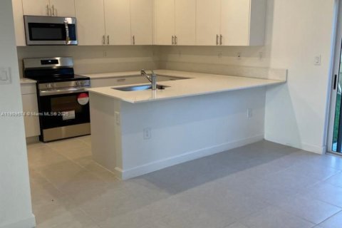 Купить виллу или дом в Майами, Флорида 3 спальни, 147.53м2, № 1967125 - фото 6