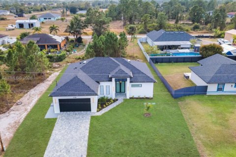 Villa ou maison à vendre à Lehigh Acres, Floride: 3 chambres № 2025251 - photo 5