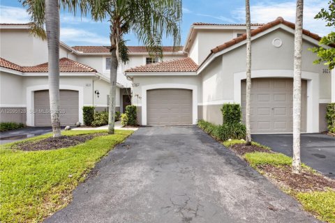 Townhouse in Weston, Florida 2 bedrooms, 90.95 sq.m. № 2392091 - photo 2