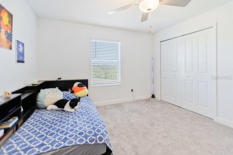 Townhouse in BRYANT SQUARE

 in New Port Richey, Florida 3 bedrooms, 215.44 sq.m. № 2197459 - photo 27