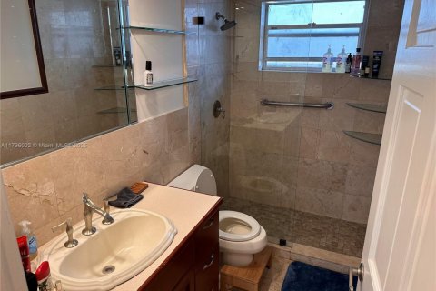 Купить кондоминиум в Майами-Бич, Флорида 4 комнаты, 77.29м2, № 2089057 - фото 16