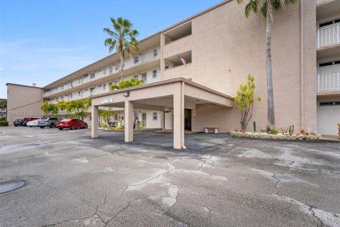 Condo in Boynton Beach, Florida, 2 bedrooms  № 2022026