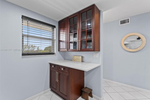 Condo in Boynton Beach, Florida, 2 bedrooms  № 2022026 - photo 12