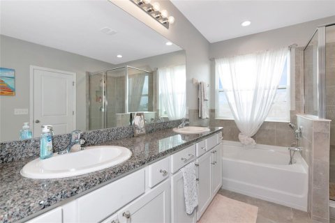 House in Wimauma, Florida 4 bedrooms, 254.37 sq.m. № 1817412 - photo 21