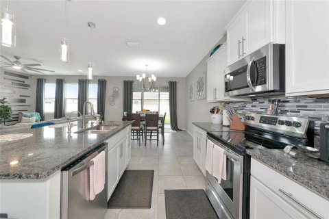 House in Wimauma, Florida 4 bedrooms, 254.37 sq.m. № 1817412 - photo 7
