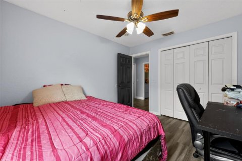 House in Lakeland, Florida 4 bedrooms, 197.32 sq.m. № 2099481 - photo 18
