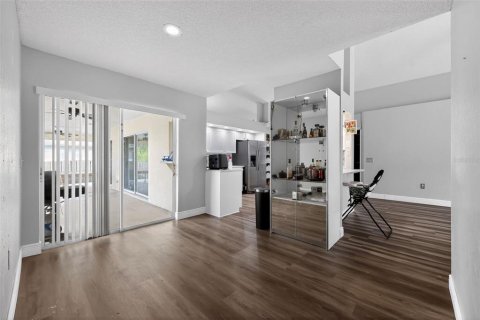 House in Lakeland, Florida 4 bedrooms, 197.32 sq.m. № 2099481 - photo 7