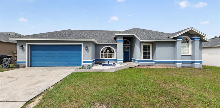 House in Lakeland, Florida 4 bedrooms, 197.32 sq.m. № 2099481