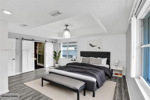 Снять в аренду виллу или дом в Пемброк-Пайнс, Флорида 4 спальни, 282.05м2, № 1989264 - фото 23