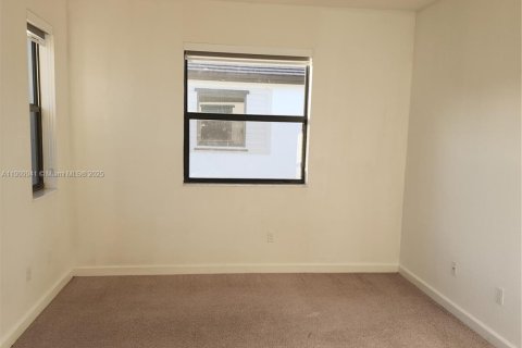 Adosado en alquiler en Pembroke Pines, Florida, 4 dormitorios, 175.4 m2 № 1967664 - foto 14