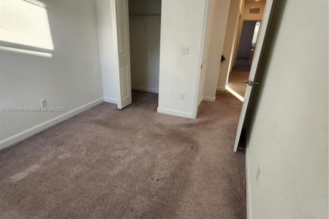 Adosado en alquiler en Pembroke Pines, Florida, 4 dormitorios, 175.4 m2 № 1967664 - foto 23