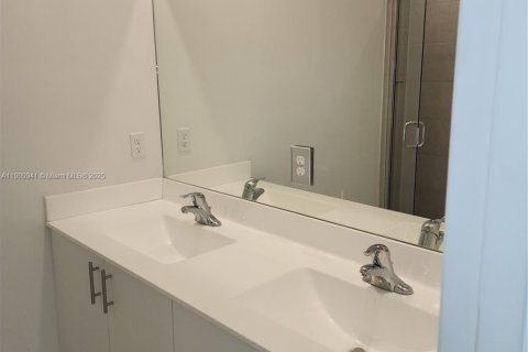 Adosado en alquiler en Pembroke Pines, Florida, 4 dormitorios, 175.4 m2 № 1967664 - foto 18