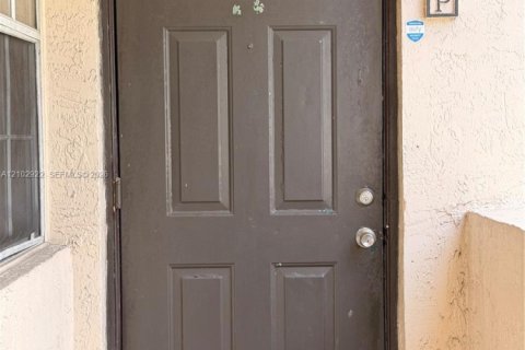 Copropriété à louer à Deerfield Beach, Floride: 2 chambres, 74.97 m2 № 2409395 - photo 4