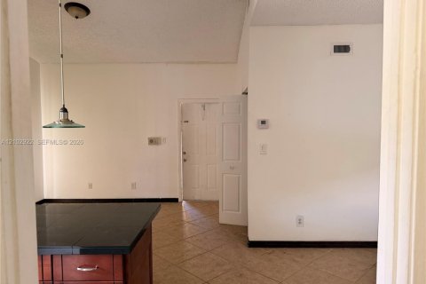 Copropriété à louer à Deerfield Beach, Floride: 2 chambres, 74.97 m2 № 2409395 - photo 12