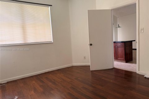 Copropriété à louer à Deerfield Beach, Floride: 2 chambres, 74.97 m2 № 2409395 - photo 9