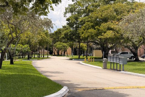 Copropriété à louer à Deerfield Beach, Floride: 2 chambres, 74.97 m2 № 2409395 - photo 2