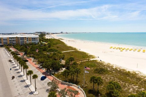 Copropriété à louer à Saint Pete Beach, Floride: 1 chambre, 55.28 m2 № 2402949 - photo 2