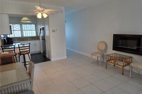 Copropriété à louer à Saint Pete Beach, Floride: 1 chambre, 55.28 m2 № 2402949 - photo 18