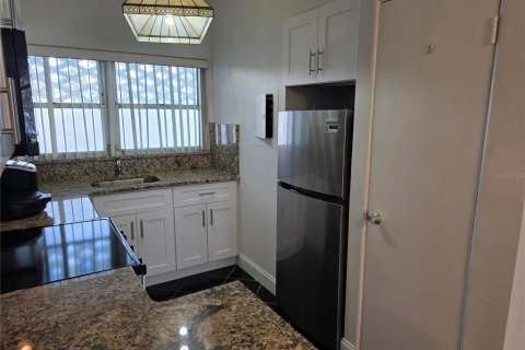 Copropriété à louer à Saint Pete Beach, Floride: 1 chambre, 55.28 m2 № 2402949 - photo 9
