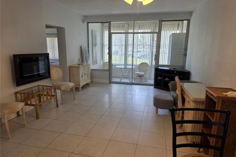 Copropriété à louer à Saint Pete Beach, Floride: 1 chambre, 55.28 m2 № 2402949 - photo 6