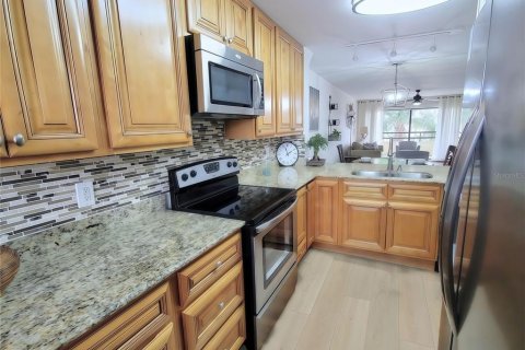 Copropriété à vendre à Saint Petersburg, Floride: 2 chambres, 96.62 m2 № 2218564 - photo 22
