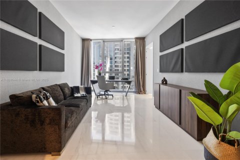 Condominio en venta en Miami, Florida, 4 dormitorios, 328.5 m2 № 1748568 - foto 27