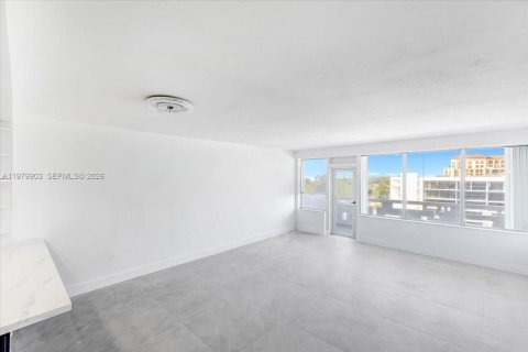 Condominio en alquiler en Hollywood, Florida, 2 dormitorios, 95.69 m2 № 2044284 - foto 5
