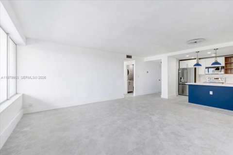 Condominio en alquiler en Hollywood, Florida, 2 dormitorios, 95.69 m2 № 2044284 - foto 11