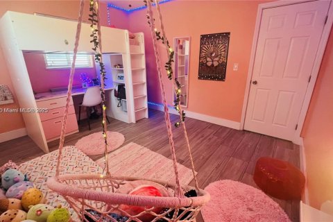 Снять в аренду виллу или дом в Холливуд, Флорида 3 спальни, 124.58м2, № 1950277 - фото 20