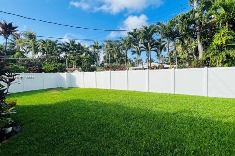 Снять в аренду виллу или дом в Холливуд, Флорида 3 спальни, 124.58м2, № 1950277 - фото 29