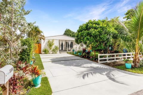 Купить виллу или дом в Окленд-Парк, Флорида 2 спальни, 79.52м2, № 1989353 - фото 26