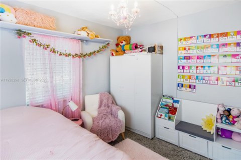 Купить виллу или дом в Окленд-Парк, Флорида 2 спальни, 79.52м2, № 1989353 - фото 19