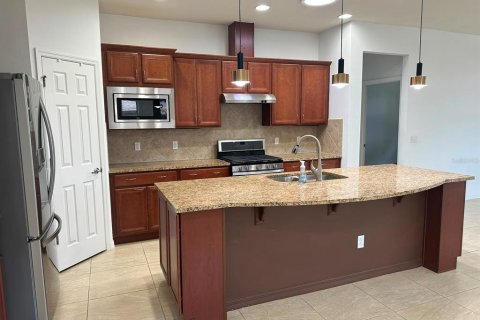 Casa en venta en Davenport, Florida, 3 dormitorios, 188.41 m2 № 2322835 - foto 4