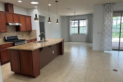 Casa en venta en Davenport, Florida, 3 dormitorios, 188.41 m2 № 2322835 - foto 5