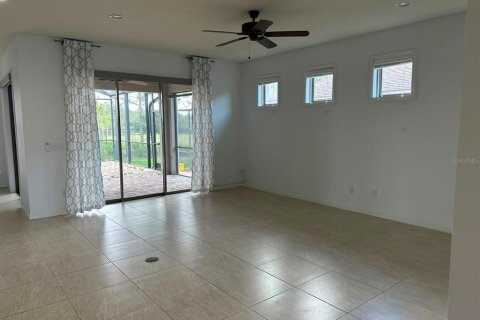 Casa en venta en Davenport, Florida, 3 dormitorios, 188.41 m2 № 2322835 - foto 16