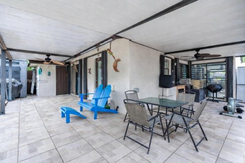 Villa ou maison à vendre à Miami, Floride: 3 chambres, 109.9 m2 № 2004596 - photo 26