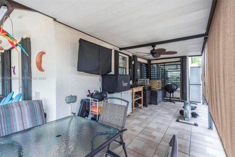 Villa ou maison à vendre à Miami, Floride: 3 chambres, 109.9 m2 № 2004596 - photo 29