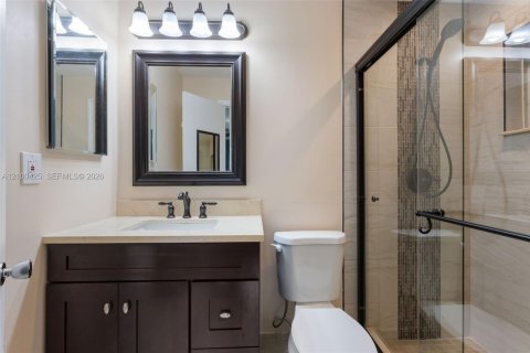 Villa ou maison à vendre à Tamarac, Floride: 2 chambres, 130.62 m2 № 2402692 - photo 16