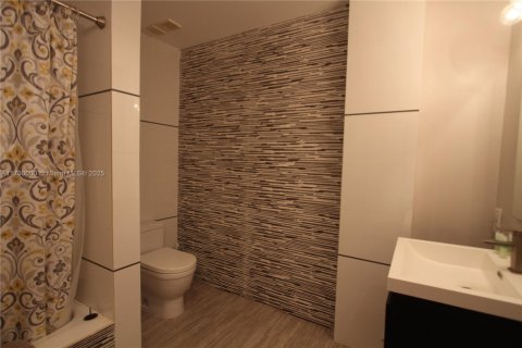 Купить отель в Майами-Бич, Флорида 2 спальни, 129.13м2, № 1812373 - фото 7