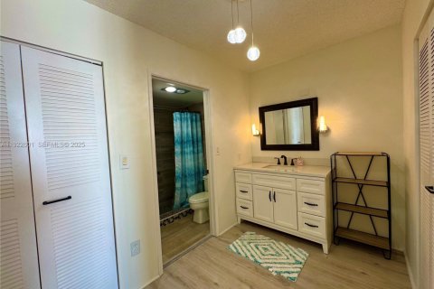 Condominio en venta en Aventura, Florida, 2 dormitorios, 106.47 m2 № 1986125 - foto 10