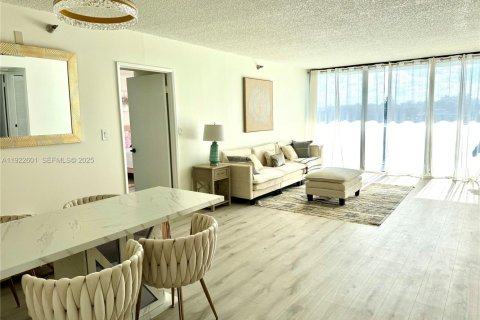 Condominio en venta en Aventura, Florida, 2 dormitorios, 106.47 m2 № 1986125 - foto 4