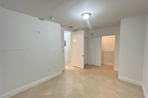 Appartement à louer à Miami Beach, Floride: 1 chambre № 1991999 - photo 6