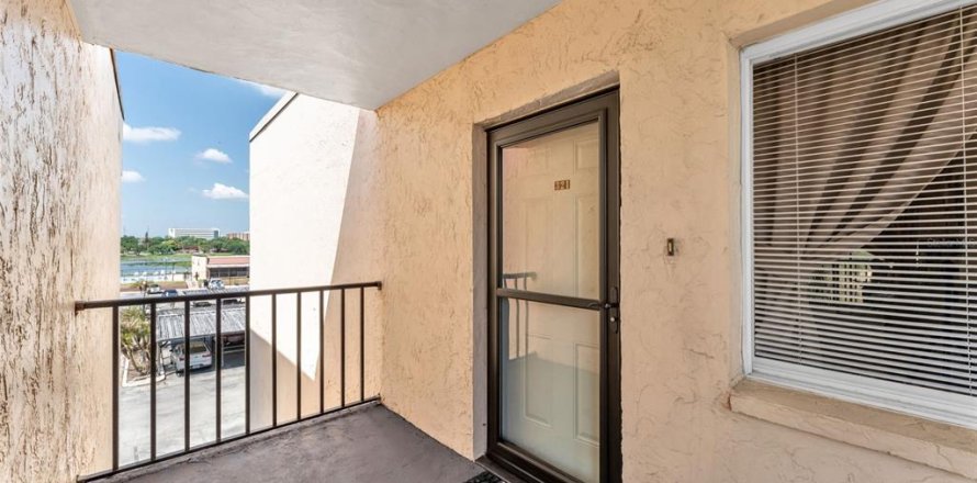 Condo à Lakeland, Floride, 2 chambres  № 2105037