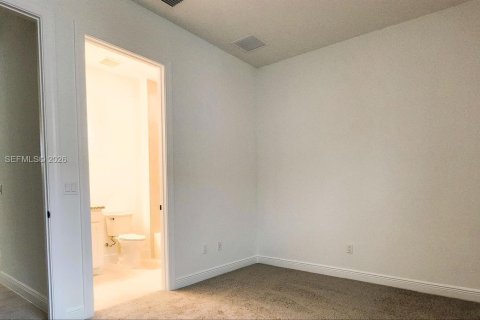 Casa en alquiler en Westlake, Florida, 3 dormitorios, 198.07 m2 № 2023811 - foto 10