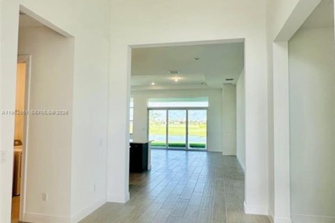 Casa en alquiler en Westlake, Florida, 3 dormitorios, 198.07 m2 № 2023811 - foto 5